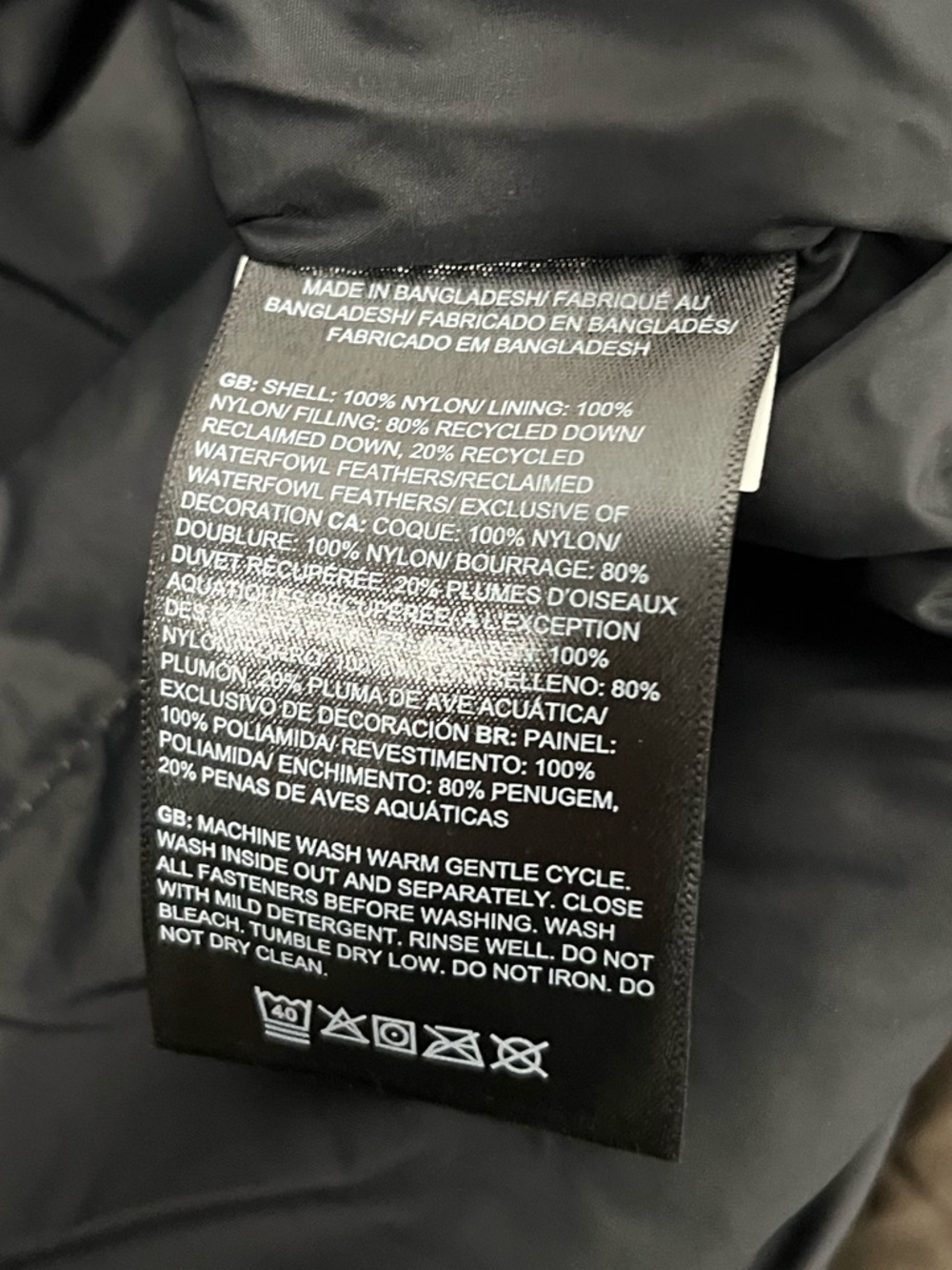 The North Face 700 Fill Down Vest Men’s Small Black Nuptse Retro Puffer NWT - Picture 10 of 10